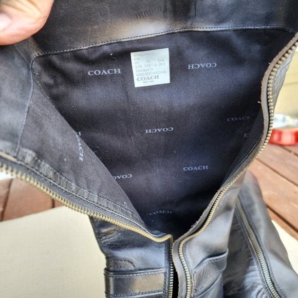 Black Leather Knee-High Boots - Picture 10 of 10